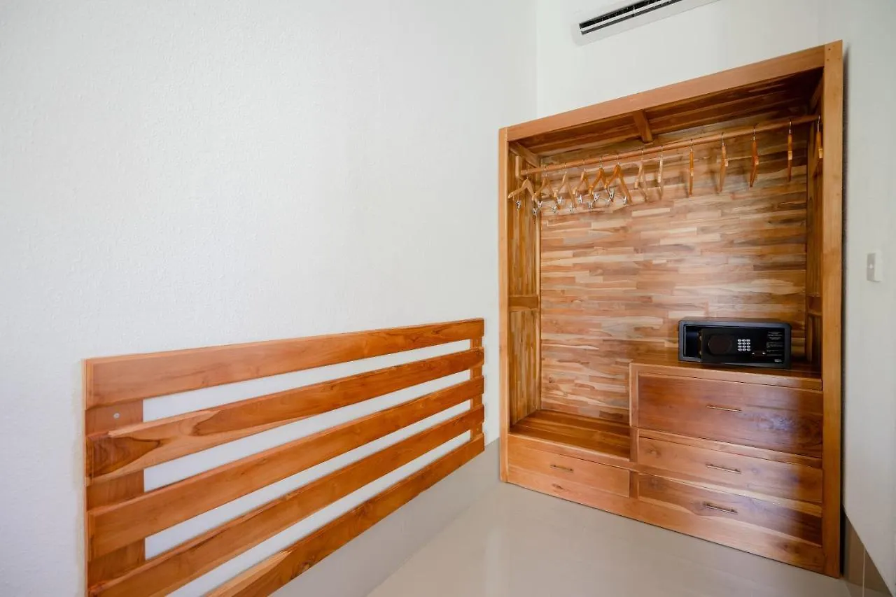 Wira Homestay & Spa Uluwatu  Uluwatu (Bali)